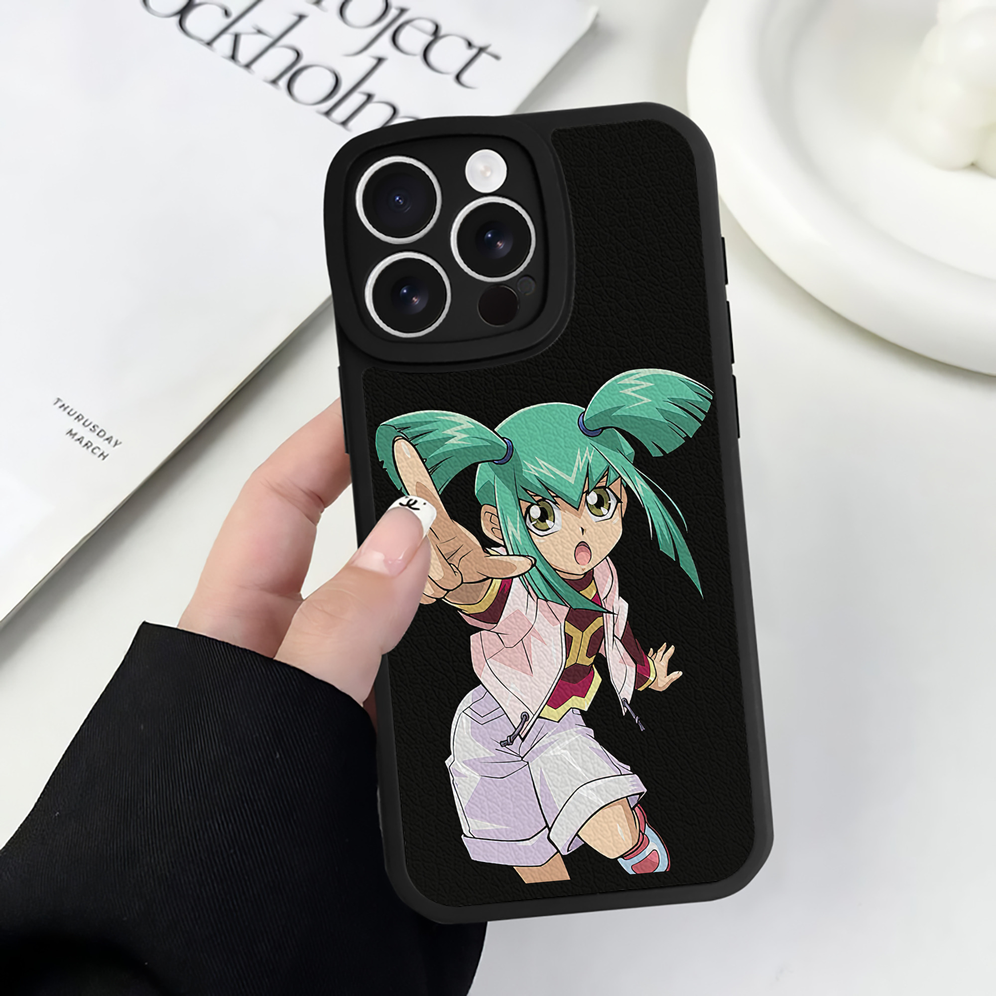 （画像用） 遊☆戯☆王 Yu-Gi-Oh! 【iPhone 16シリーズ対応】シリコンスマホケース（レザー調） 材質：シリコン